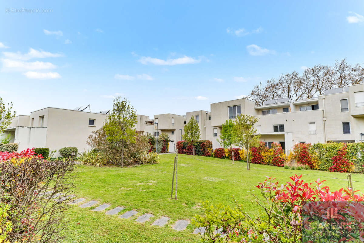 Appartement à RAMONVILLE-SAINT-AGNE