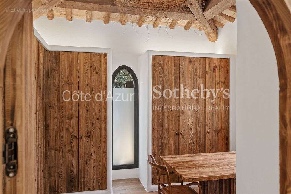 Maison à MOUGINS