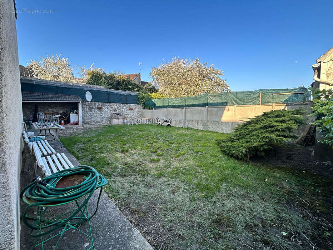 Appartement à FONTENAY-EN-PARISIS