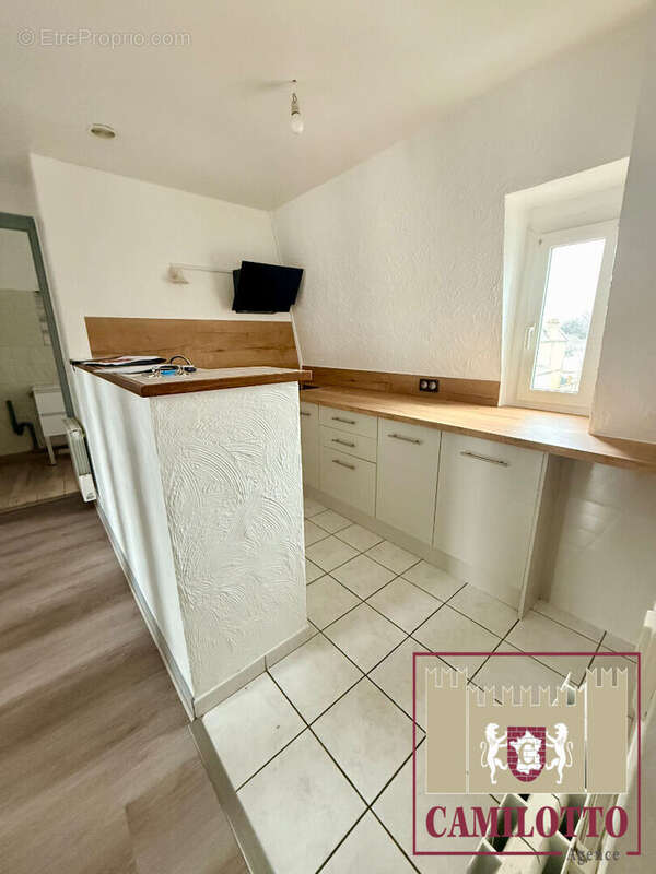 Immeuble de trois appartements à Nogent Le Roi - photo 11