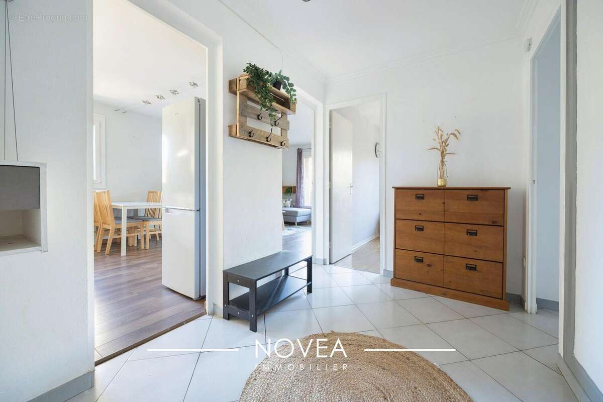 Appartement à FONTAINES-SUR-SAONE