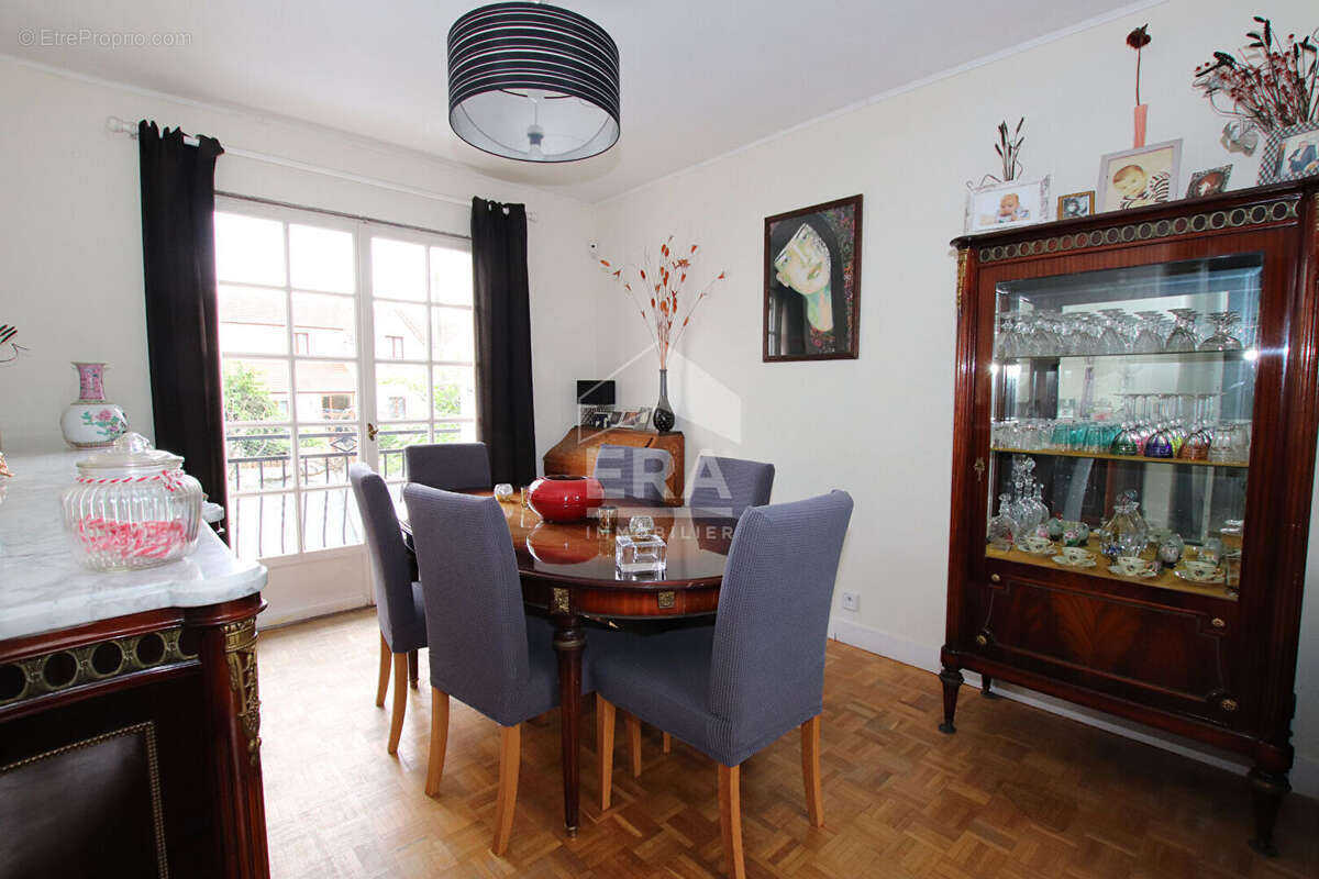 Maison à VILLIERS-SUR-MARNE