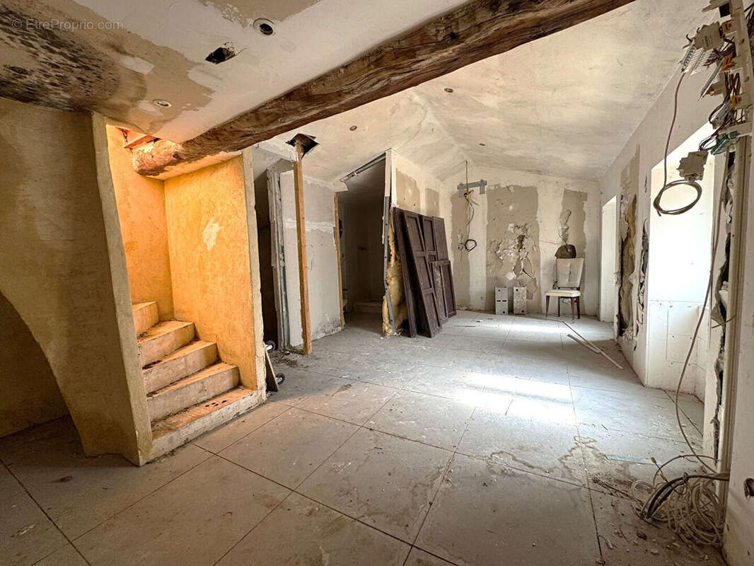 Maison à BAGNOLS-SUR-CEZE