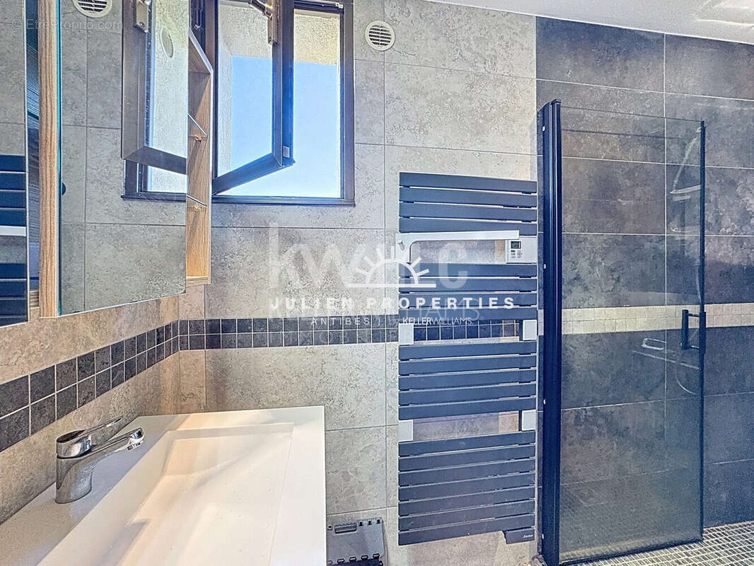 Appartement 60 m² à Villeneuve-Loubet  - photo 8