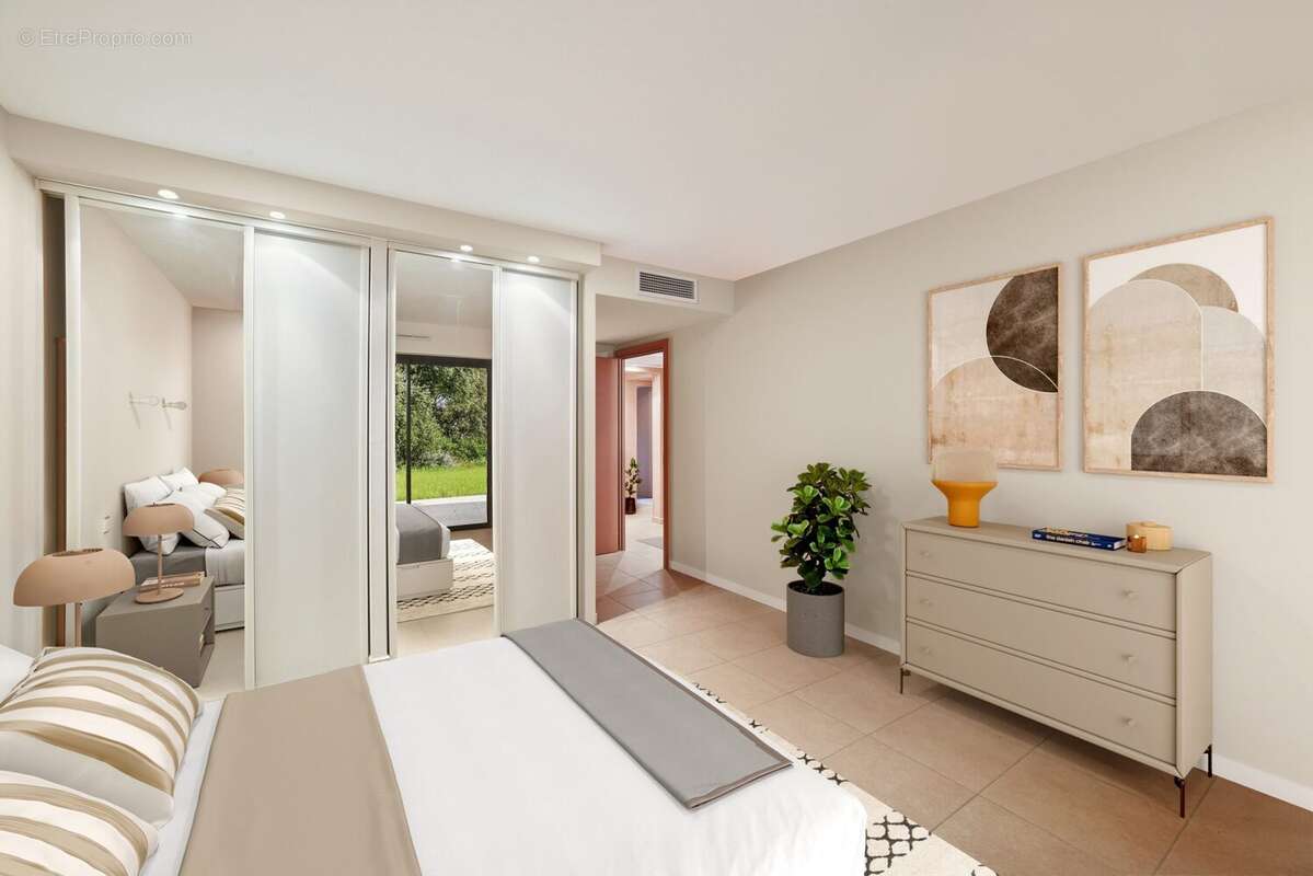 Appartement 130 m² à Saint-Raphael  - photo 2