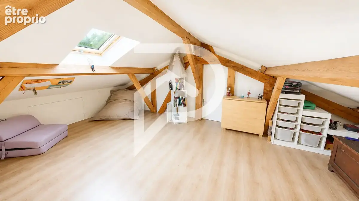 Maison familiale  de plain pied 150 m² Domaine privé sécurisé  Jardin 1000 m² plein sud  La Celle-Saint-Cloud Proche A13 et Parl - photo 17