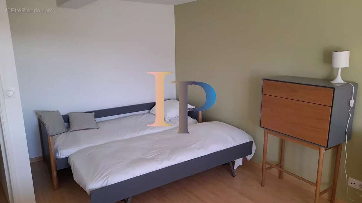 Maison à LA CLAYETTE