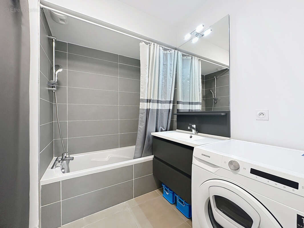 Appartement à CRAPONNE