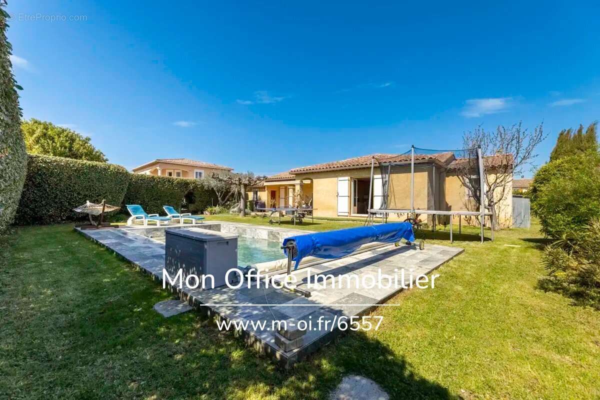 Maison à PEYROLLES-EN-PROVENCE