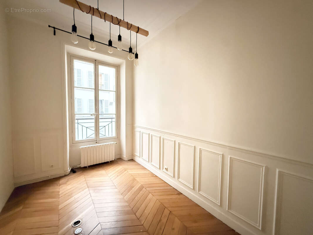 Appartement à PARIS-8E