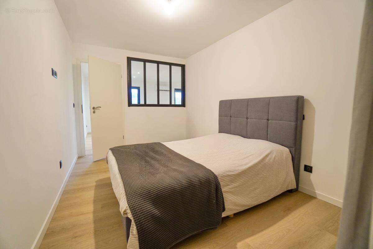 Maison à LAY-SAINT-CHRISTOPHE