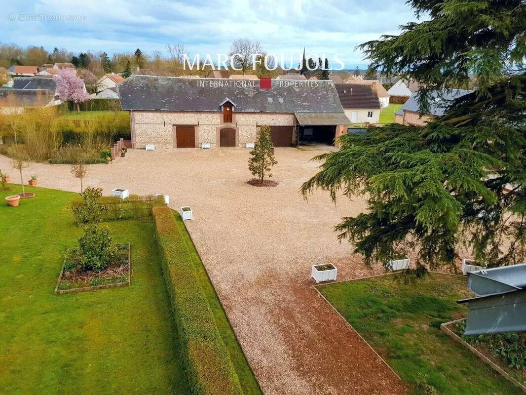 Maison à CROSVILLE-LA-VIEILLE