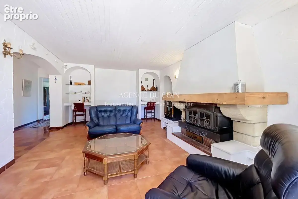 Trans-en-provence – propriété d'environ 290 m² – 6 chambres - photo 3