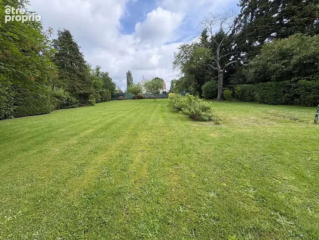 Maison de + 210 m2 avec dépendances (2nde maison) sur terrain de +/- 2500 m2 - photo 4