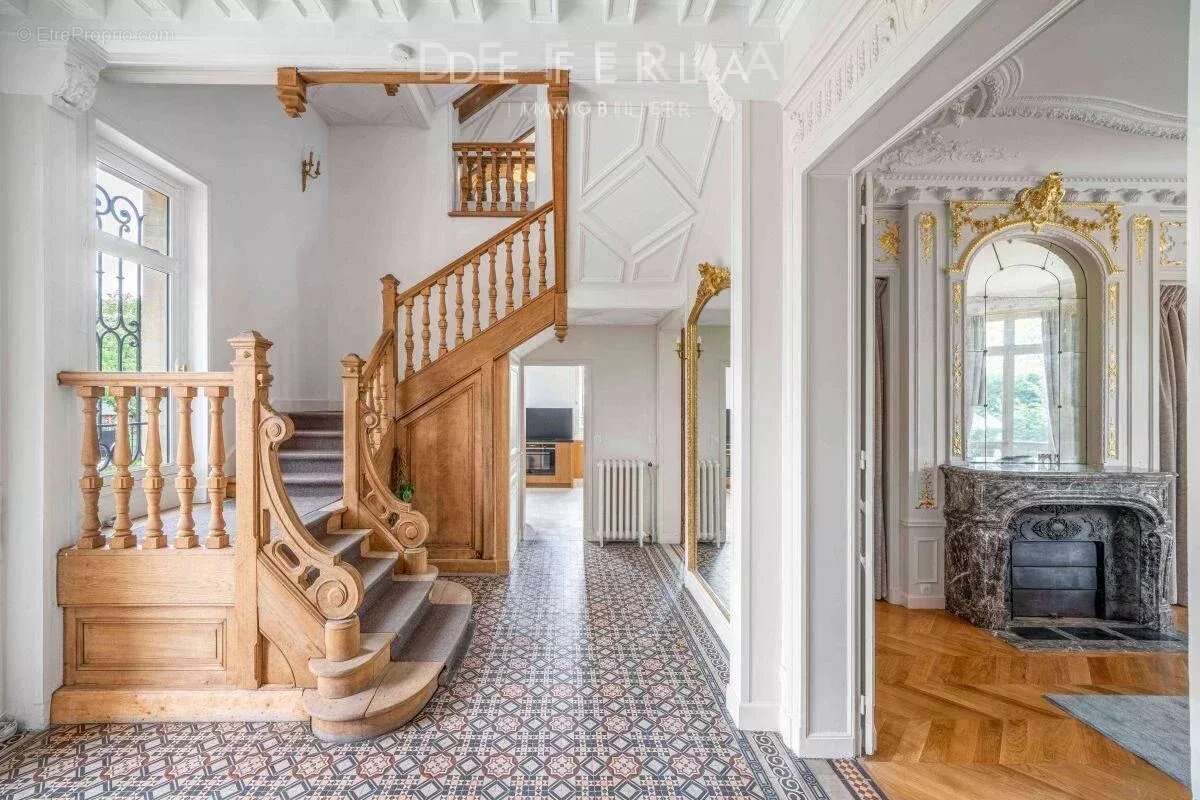 Maison à LE VESINET