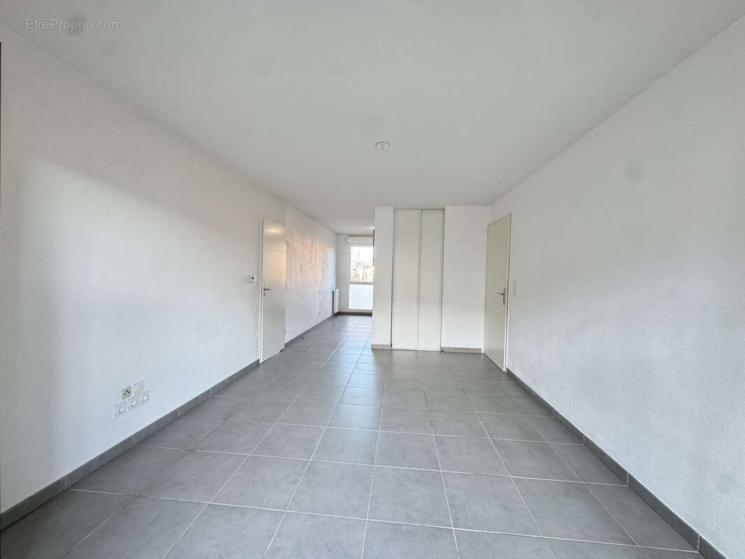 Appartement T3 64m2 avec grand balcon et 2 PK en S-SOL  à vendre - photo 10