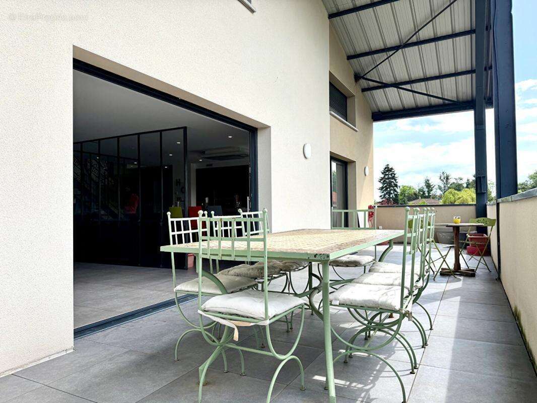 Appartement à BRINDAS