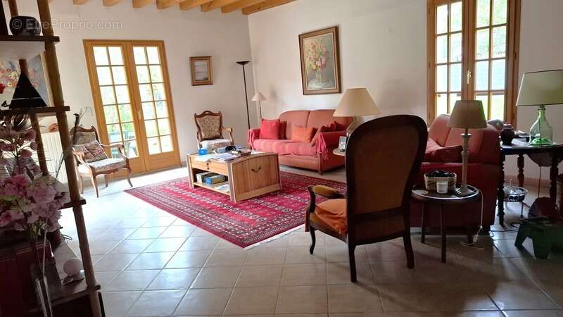 Maison à FEUCHEROLLES