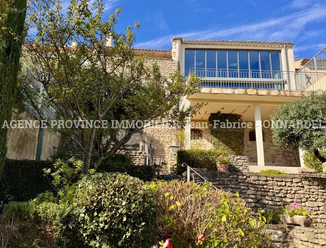 Maison à MONTSEGUR-SUR-LAUZON