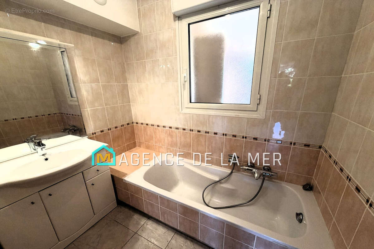 Appartement à MANDELIEU-LA-NAPOULE