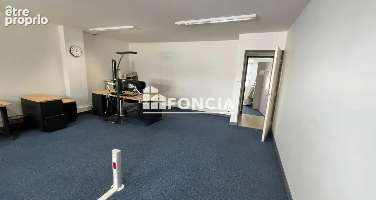 Local d'Activité à vendre avec 2 box et 2 Parking en sous-sol - photo 8