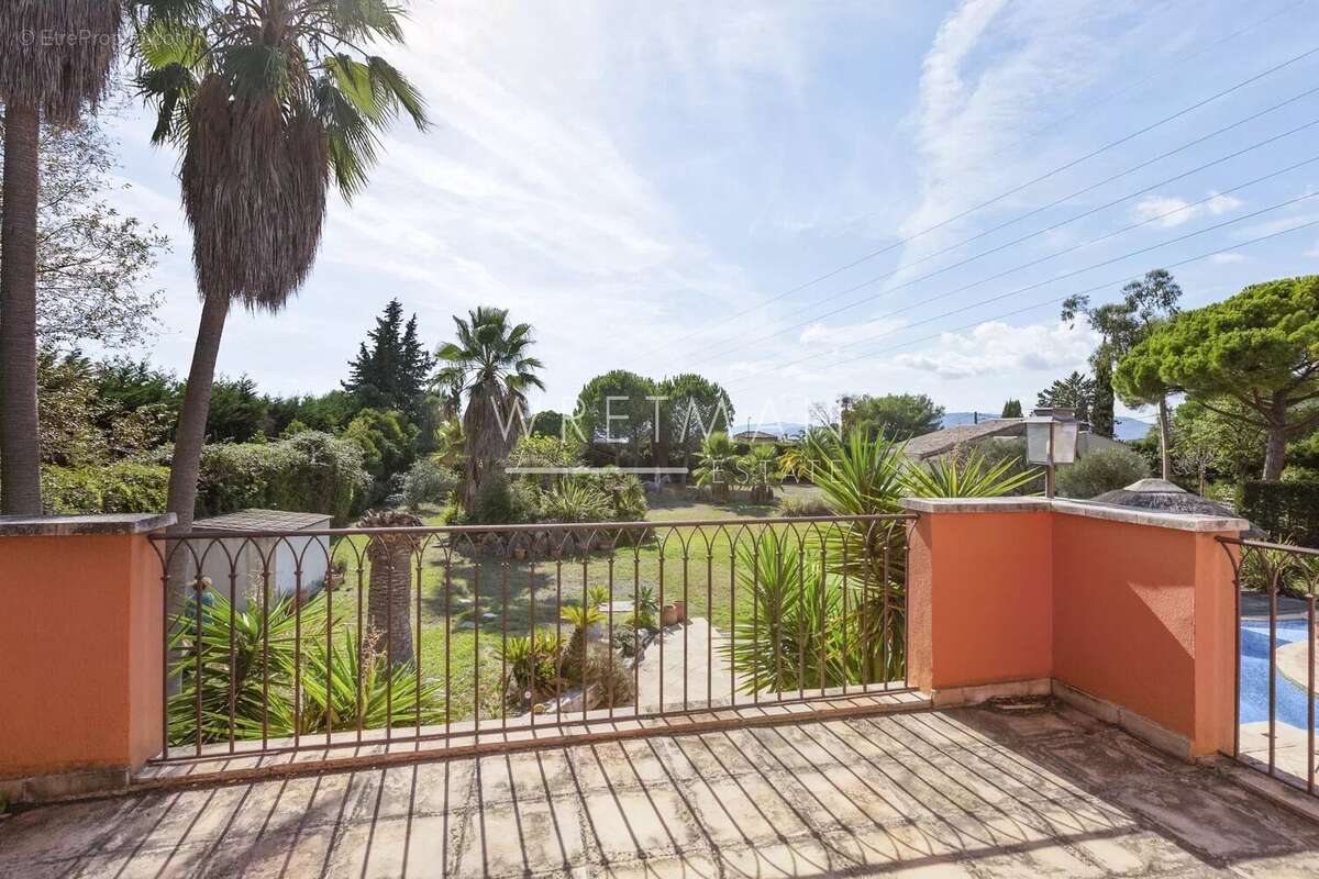 Maison à MOUGINS