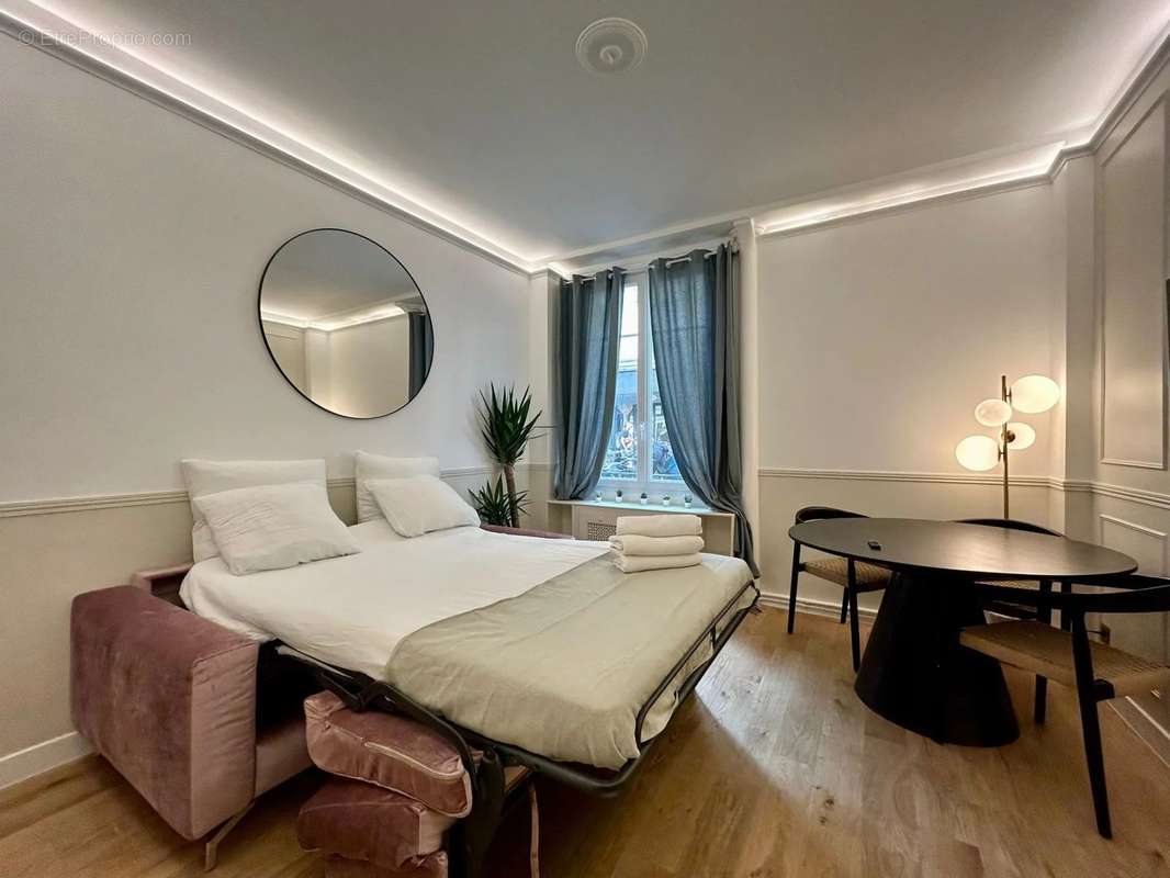 Commerce à PARIS-17E