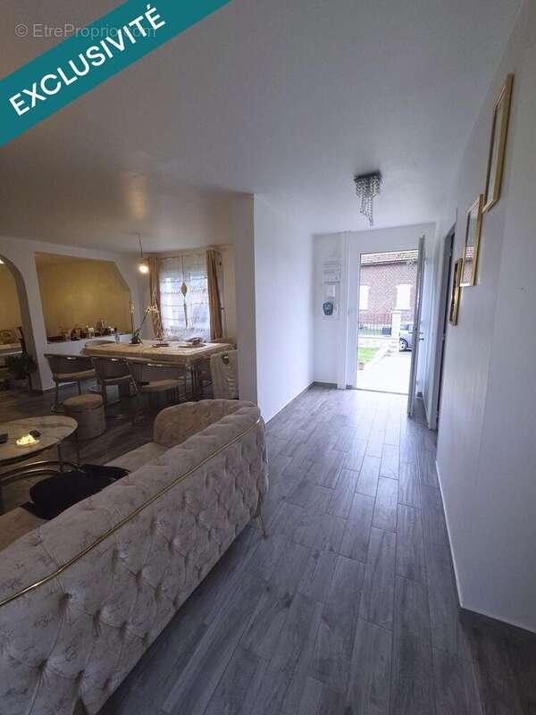 Photo 2 - Maison à VERSIGNY