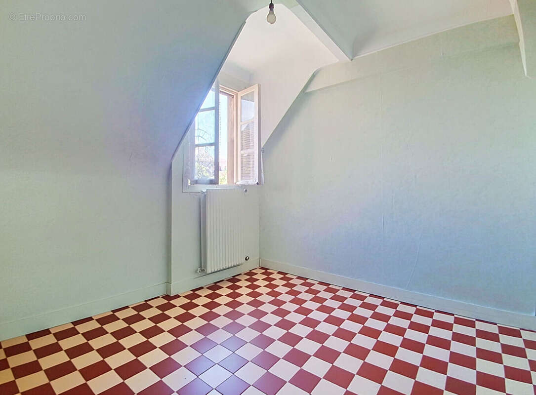 Maison à CHARTRES