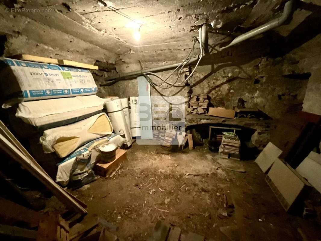 Maison à SAINT-VICTOR-DE-MALCAP