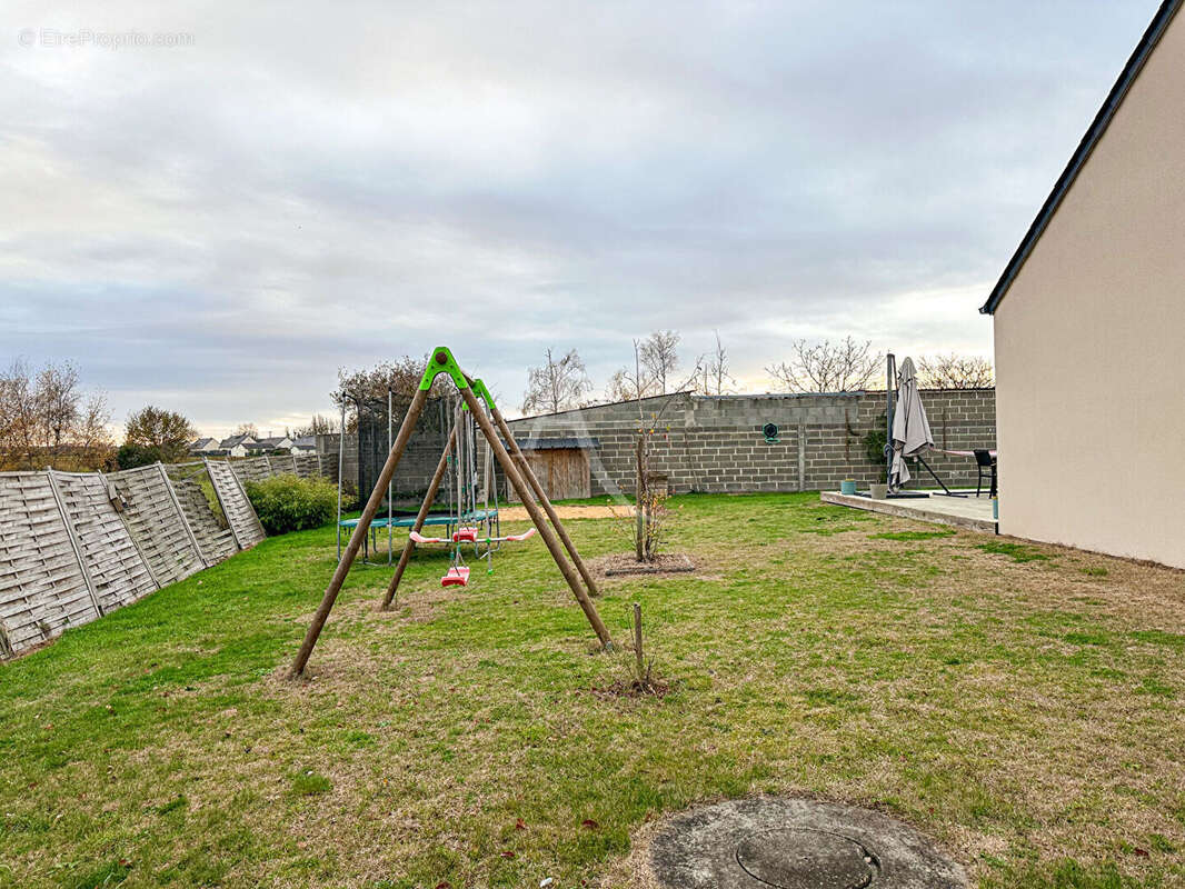 Maison à VIVY