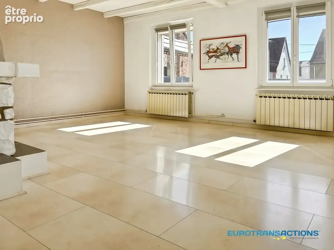 Maison de 5 pièces rénovée et au calme en impasse, de 100 m² (121 m² au sol) avec dépendance (80 m²) - photo 2