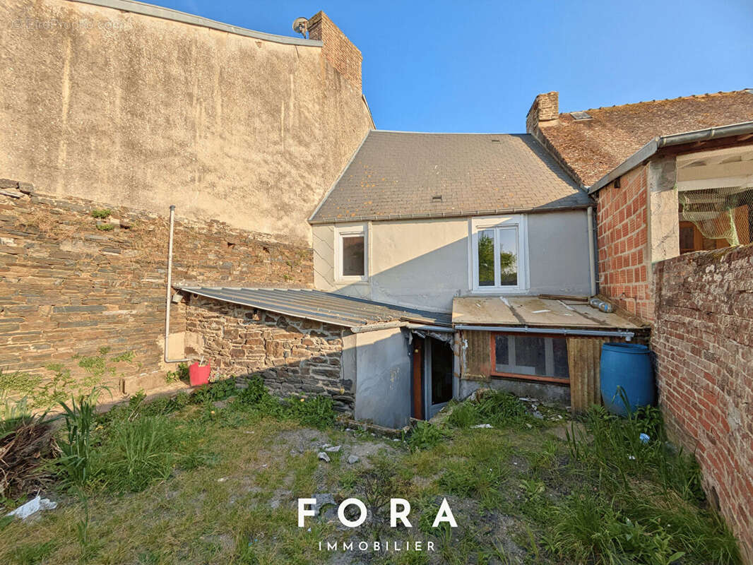 Maison à PONT-D'OUILLY