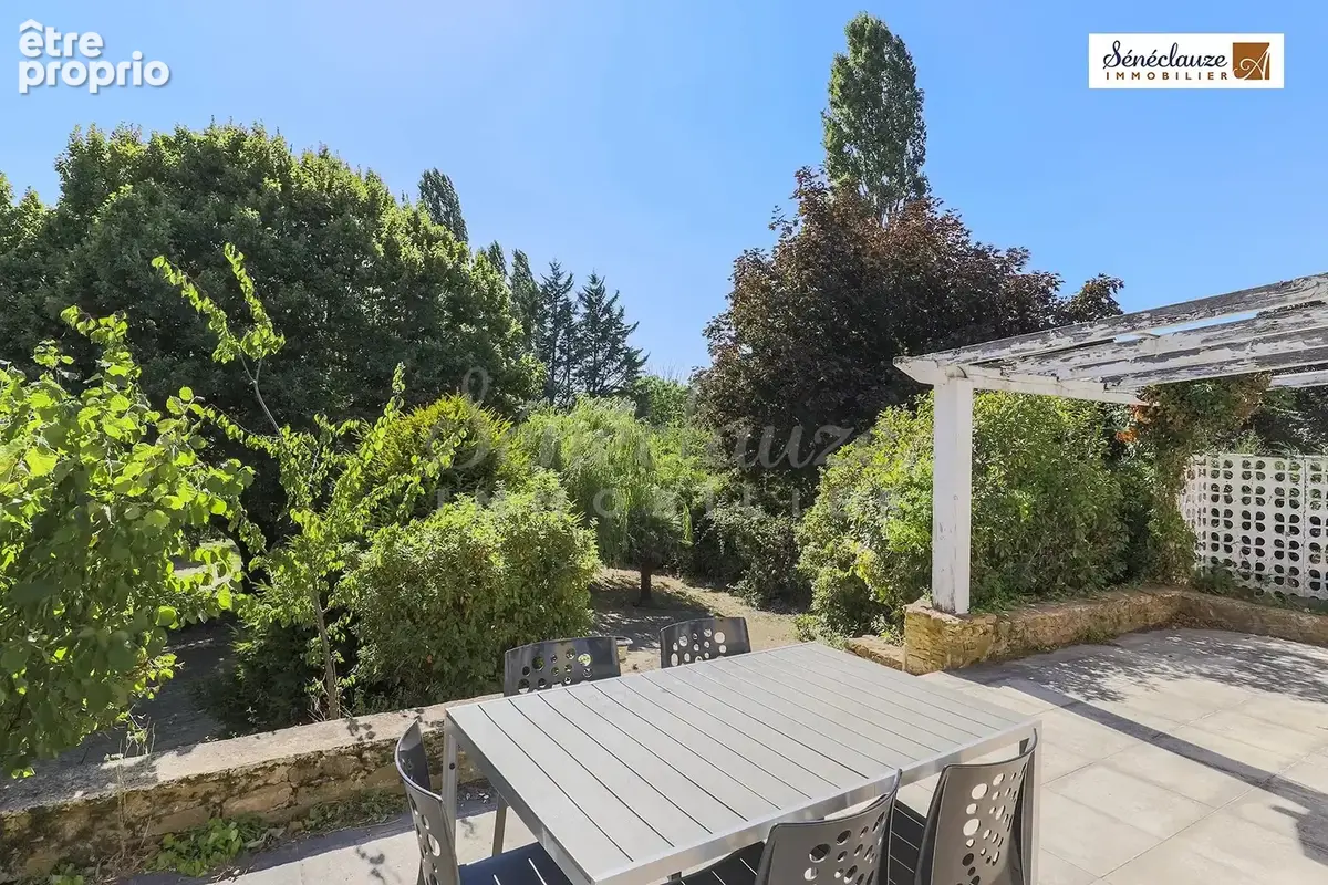 Maison familiale avec parc paysagé - photo 2