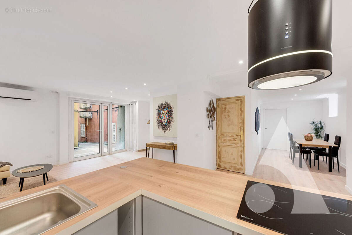 Appartement à FREJUS