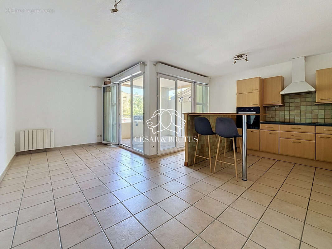 Appartement 53 m² à Pierre-Benite  - photo 2