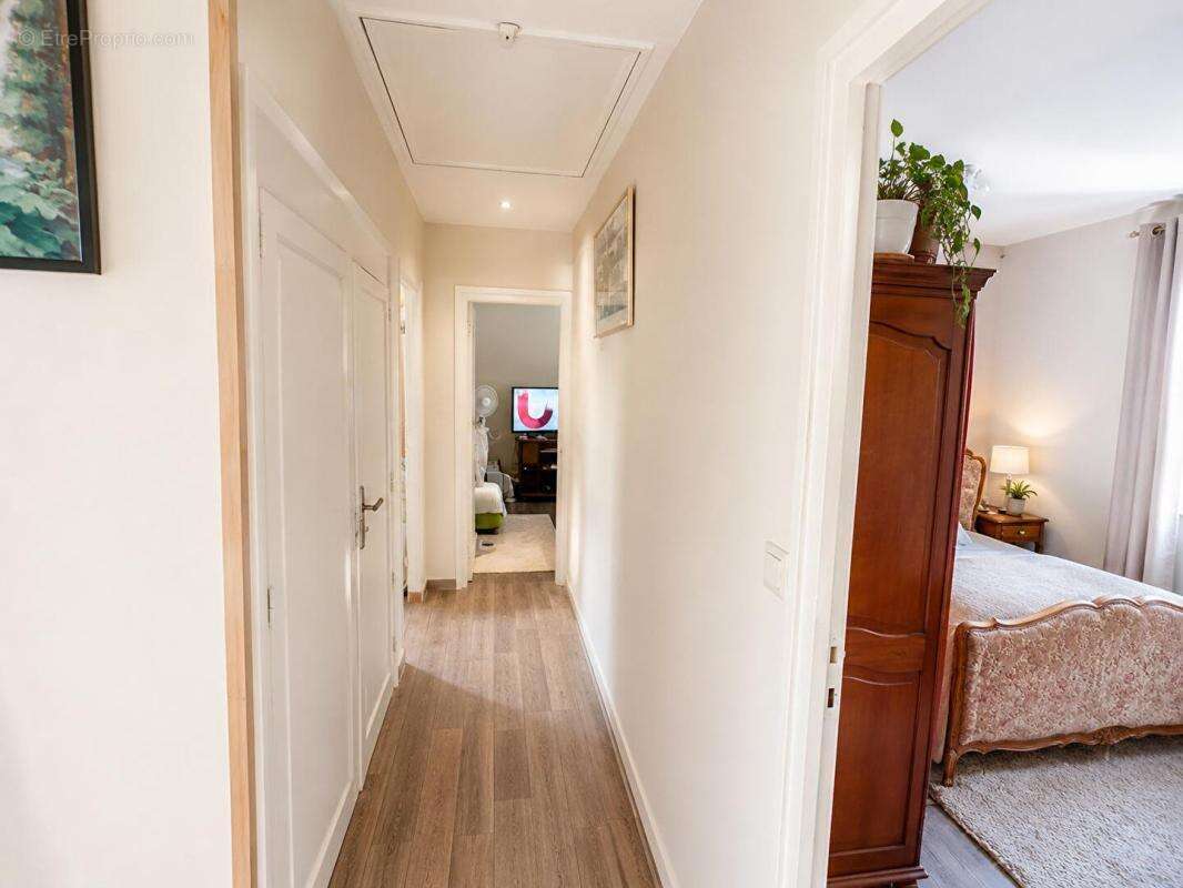 Ensemble immobilier loué : maison de 91m2, plus commerce à PLESLIN TRIGAVOU, le tout d'une surface de 140m2 - photo 5