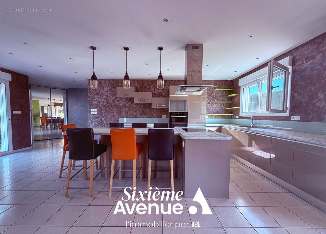 Maison avec piscine, vue panoramique et installations équestres Puycelsi - photo 4
