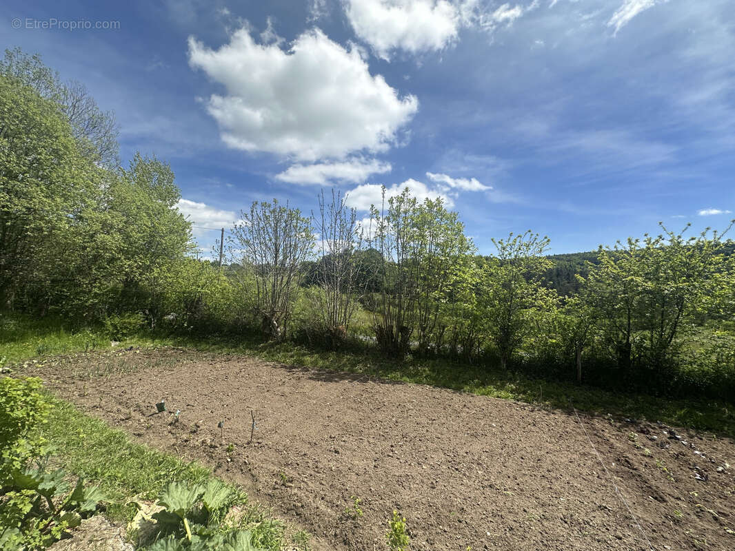 Maison à PRESAILLES