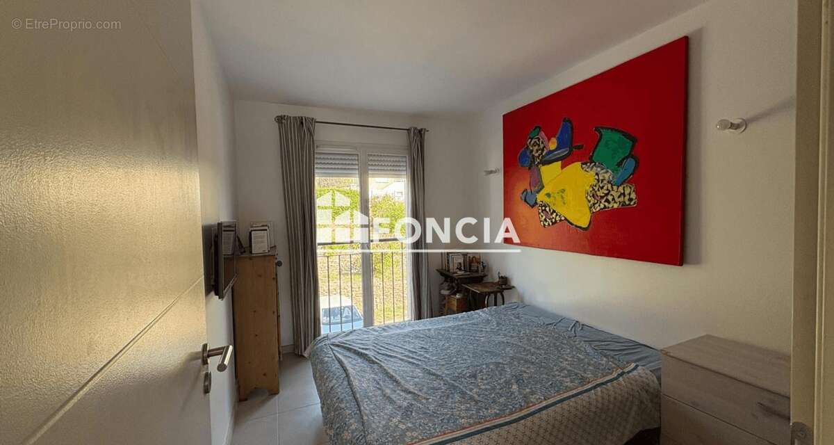 Appartement à SAINT-CYR-SUR-MER