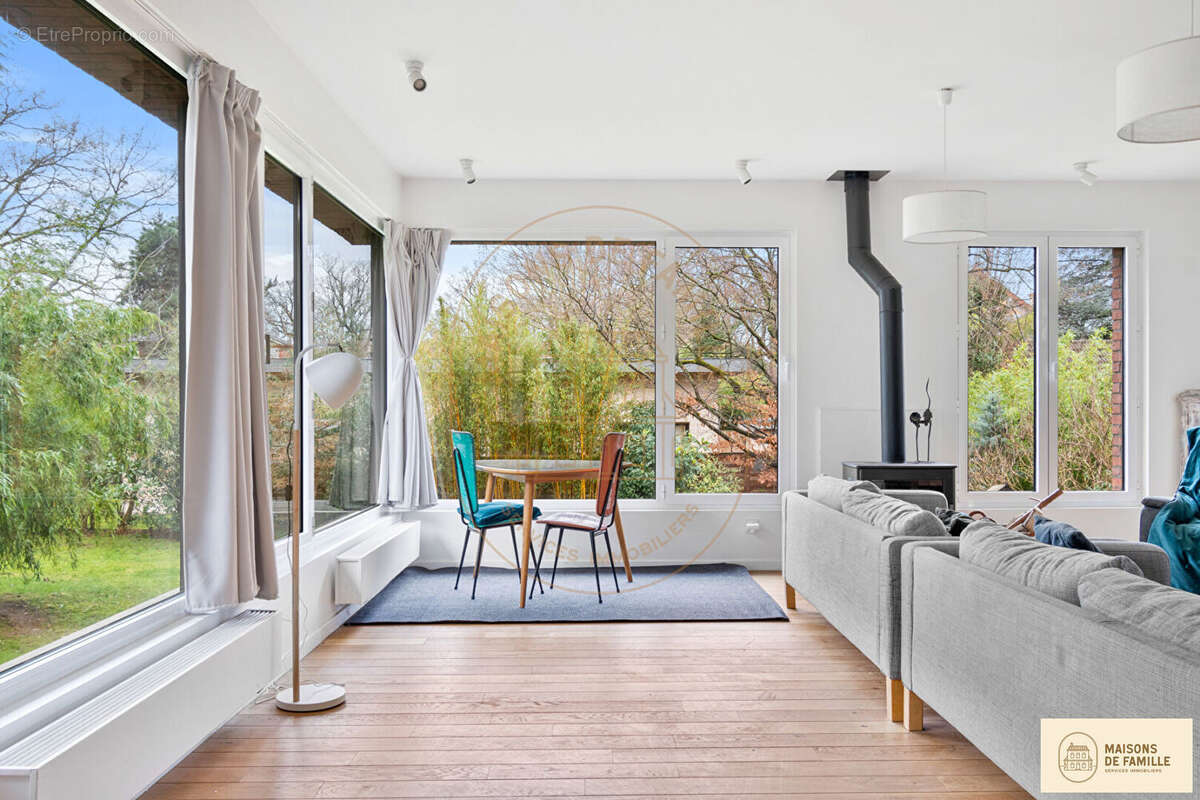 Maison à LE VESINET