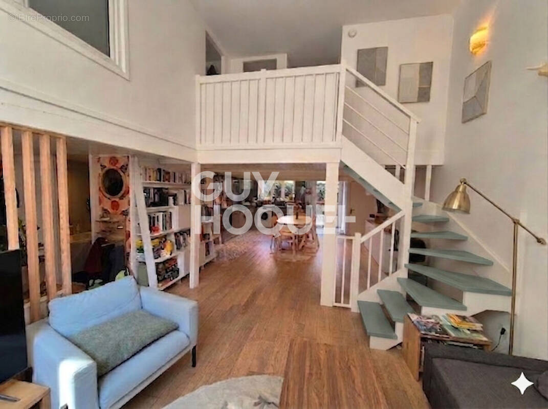 Appartement à OULLINS