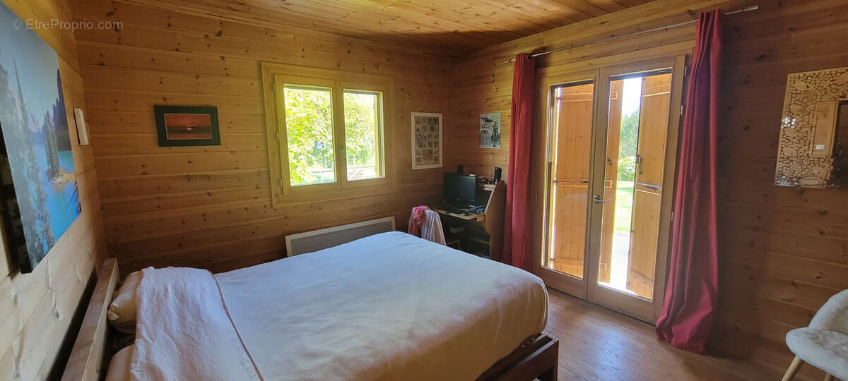 Maison à ALBUSSAC