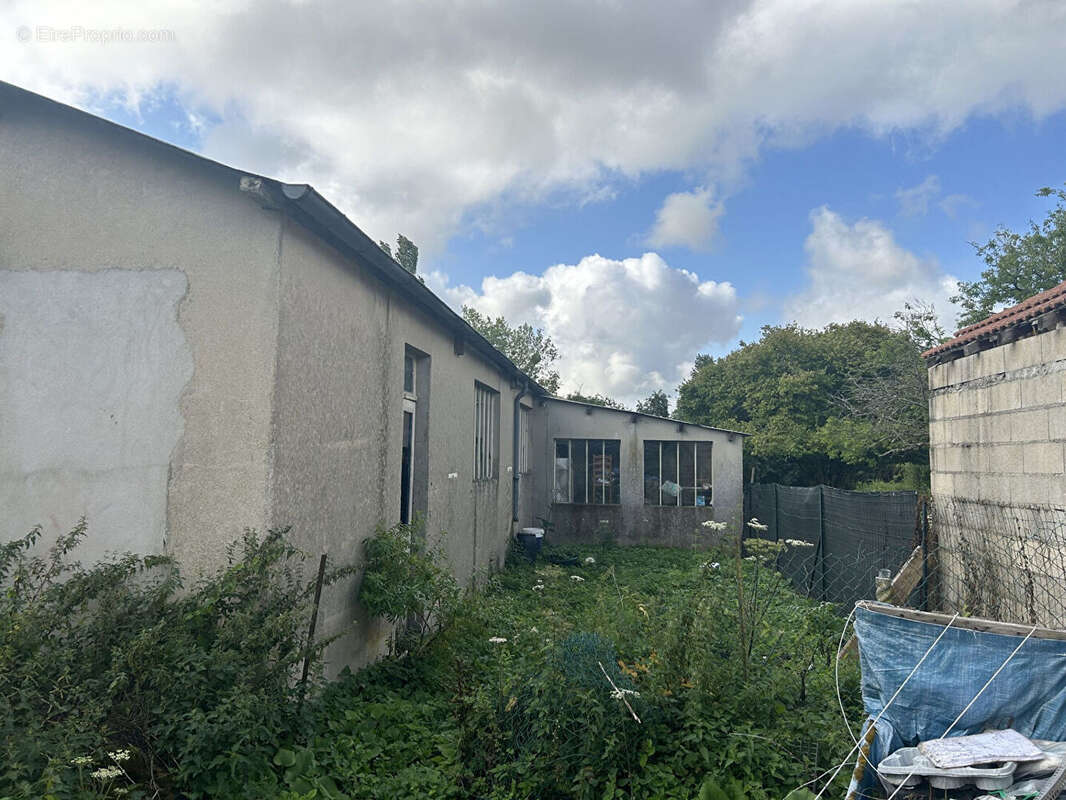 Terrain à LE CHATELET-EN-BRIE