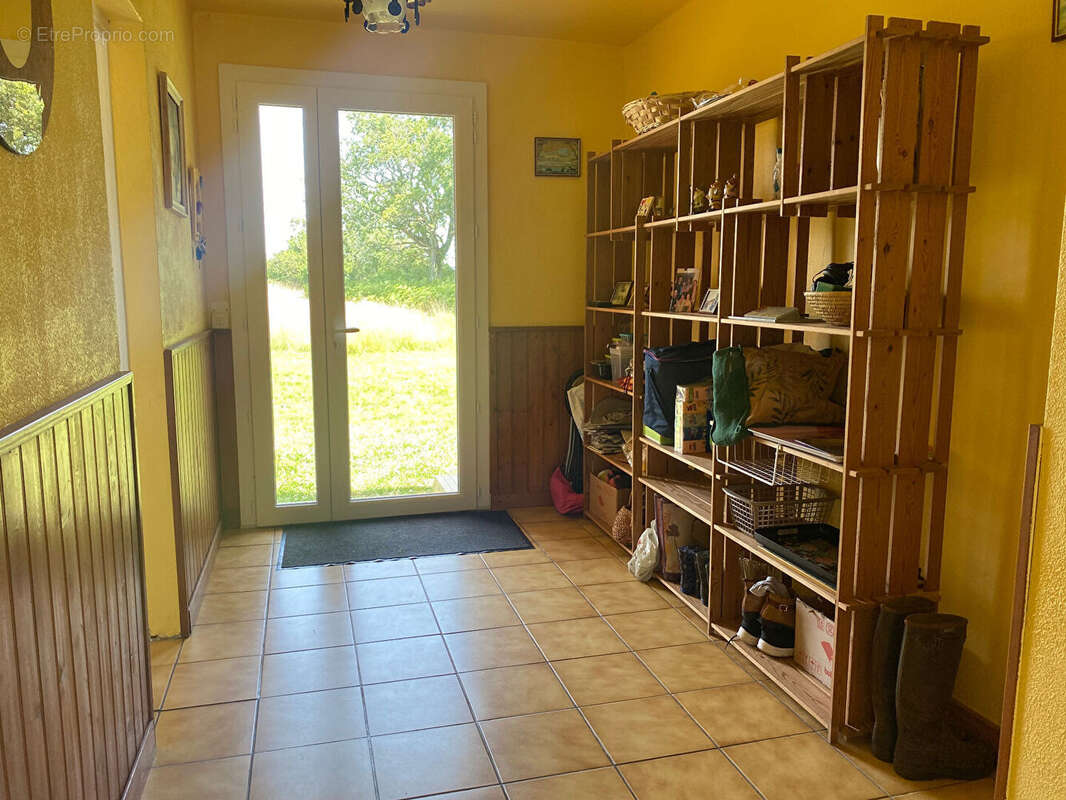 Maison à SAINT-HILAIRE-DE-CHALEONS