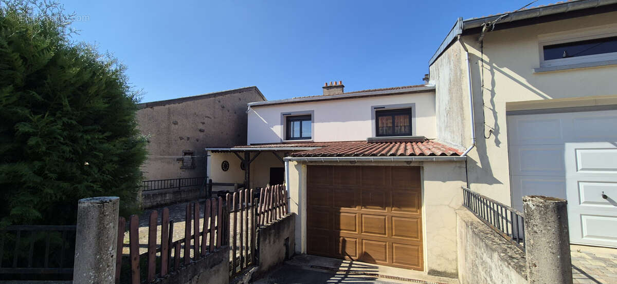 Maison à NORROY-LE-SEC