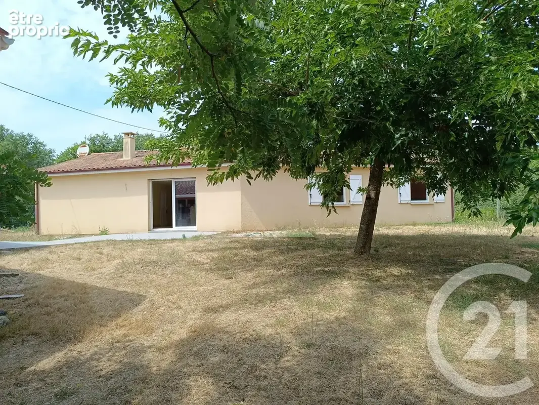 Photo Maison à Cercoux au prix de 173 000€