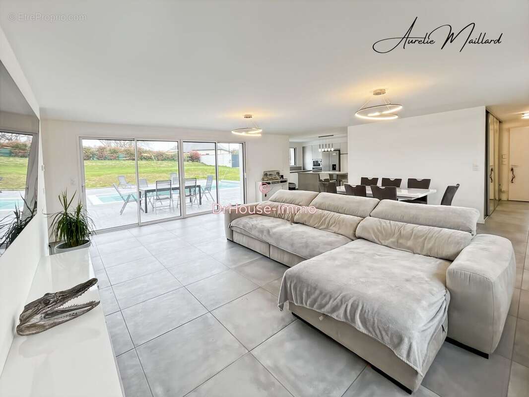 Maison à BRETTEVILLE-SUR-LAIZE