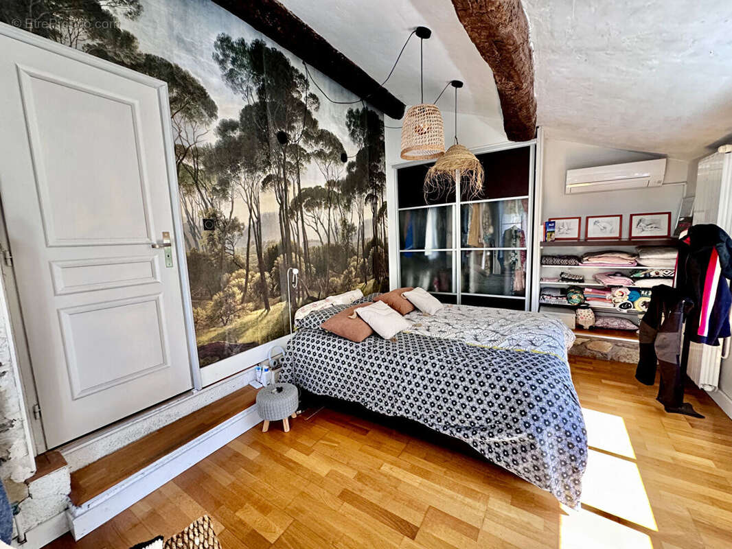 Maison à COURNONTERRAL
