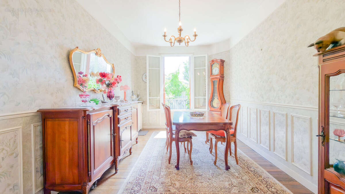 Maison à MONTGERON